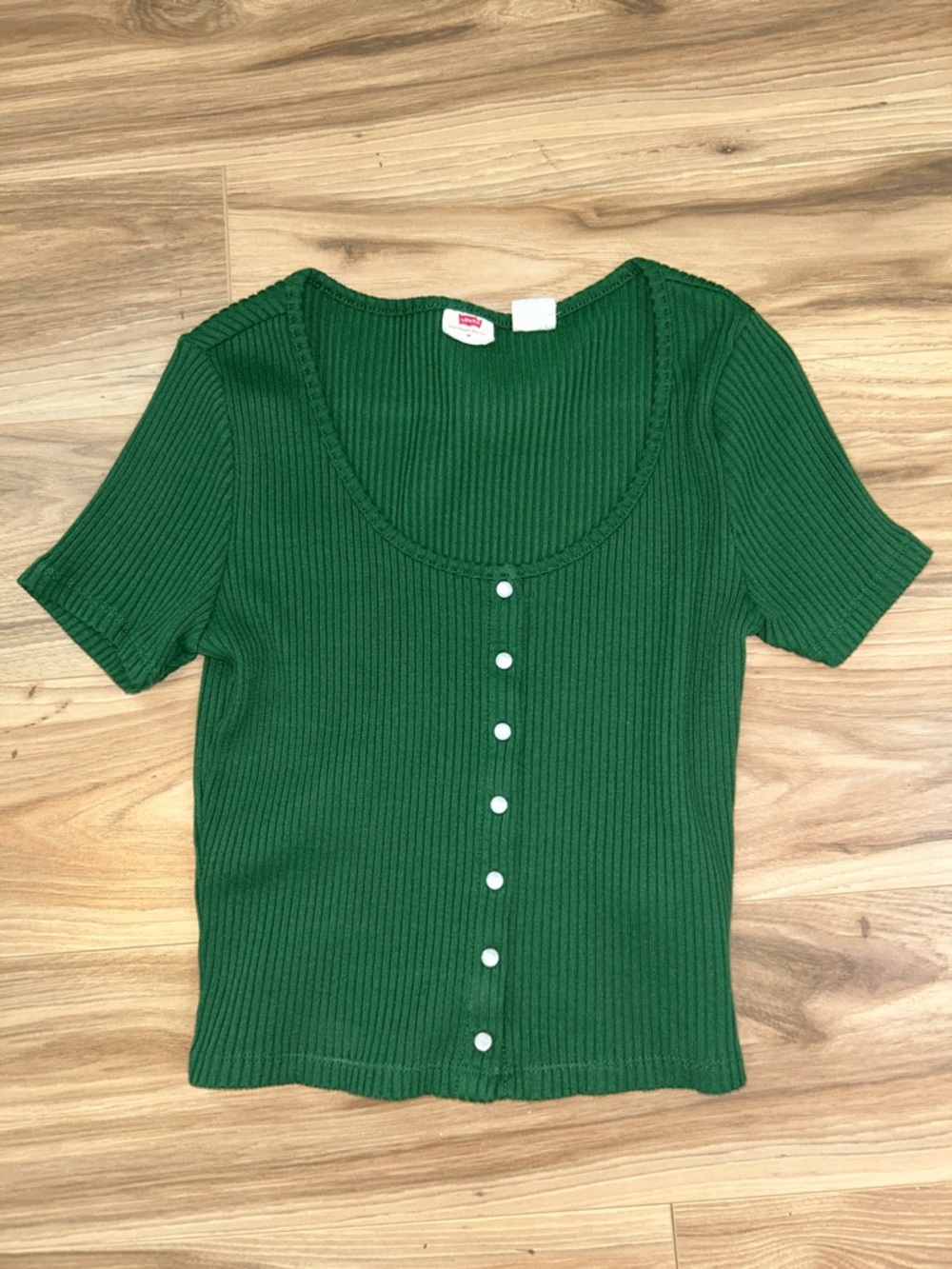 Levi's Emerald Green Ribbed Scoop Neck Button-Front Crop Top